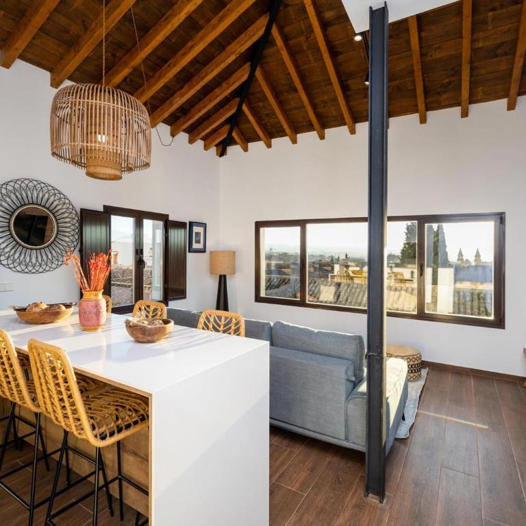 ChezmoiHomes Santiago Duplex Penthouse - Duplex Apartment - 34