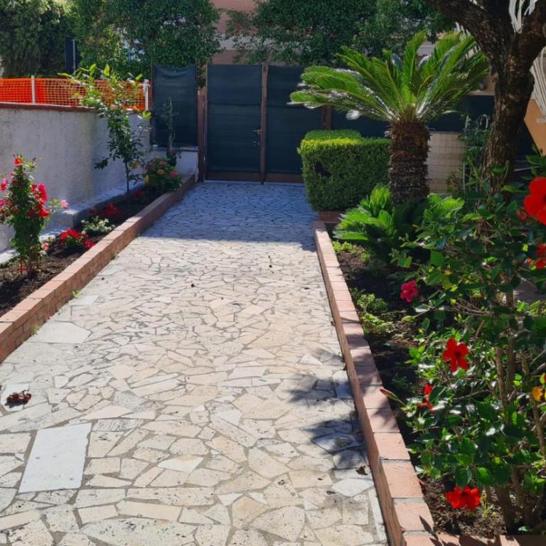 Casa di Gea - Appartamento con 1 Camera da Letto - 2