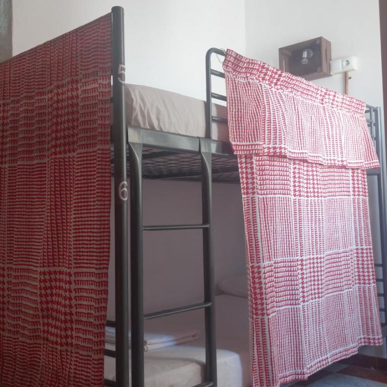 Onefam Catedral - Cama en habitación compartida mixta de 6 camas - 2