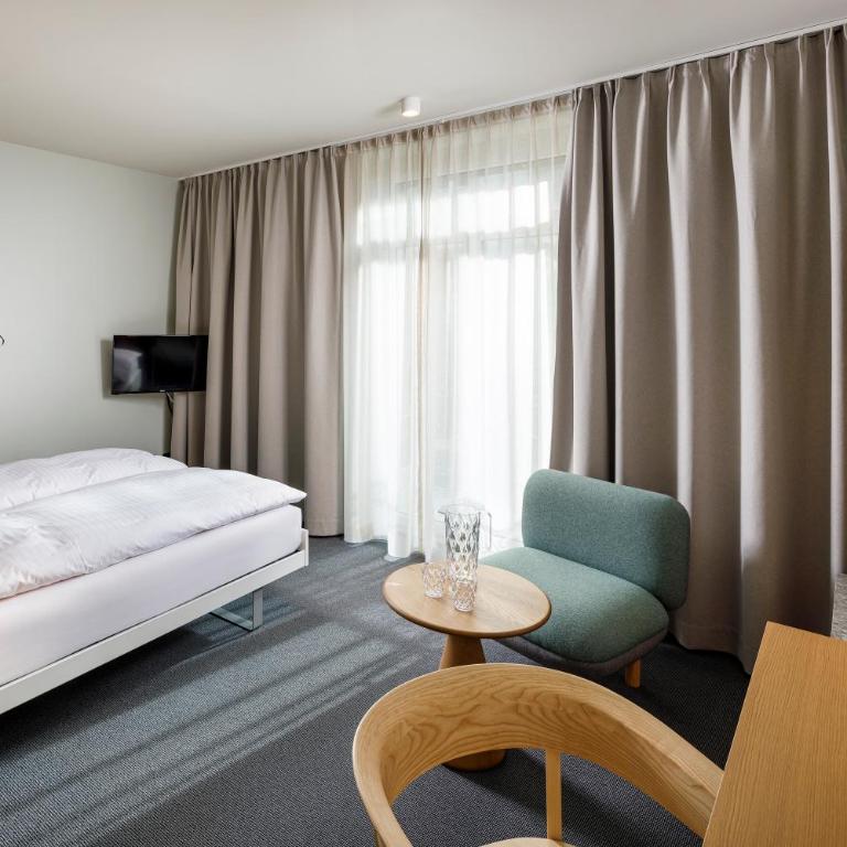 Alpha by Fassbind - Zimmer mit Queensize-Bett - 2