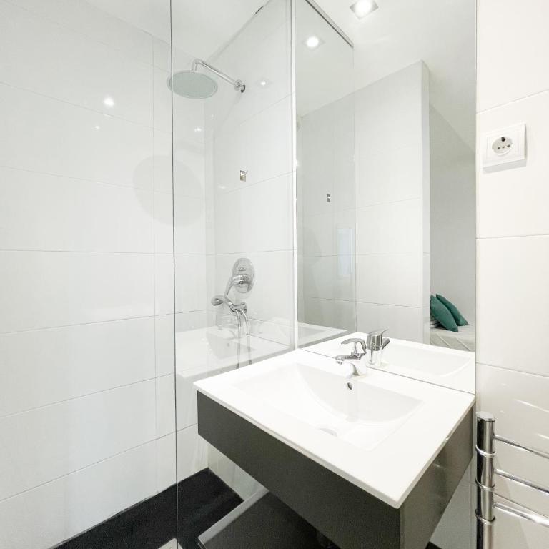Habitaciones Madrid Plaza España - Habitación Individual Económica - 8