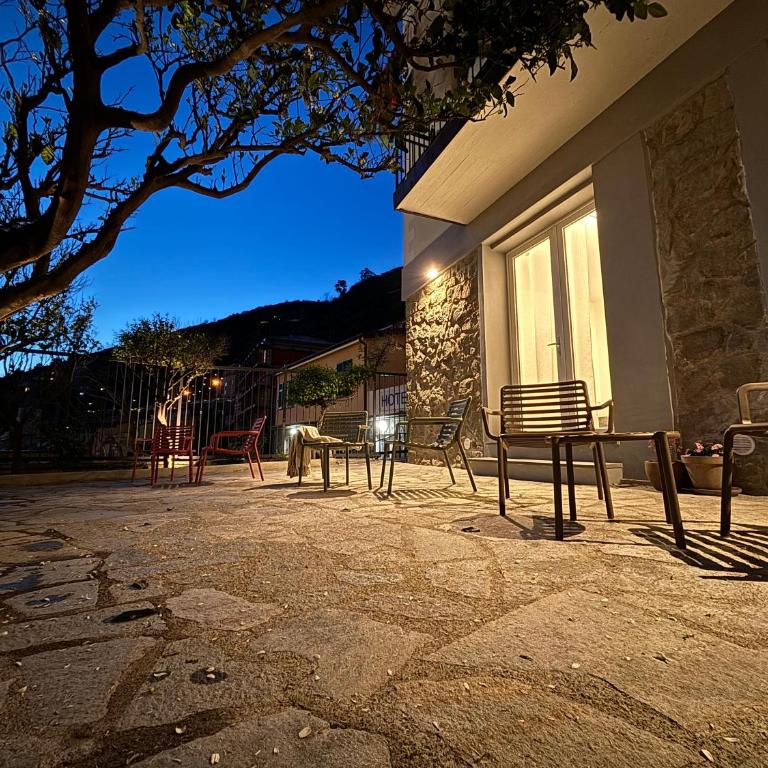 Villa Reise Cinque Terre - Camera Deluxe Matrimoniale/Doppia con Letti Singoli con Vista Montagna - 7