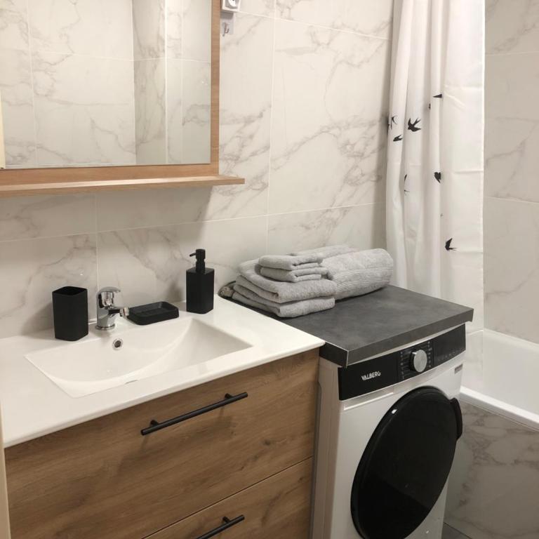 Superbe Appartement tout équipé, Coins cosy à Metz gare, 50M2, Parking privé, Balcon, 2p - Appartement 1 Chambre - 8
