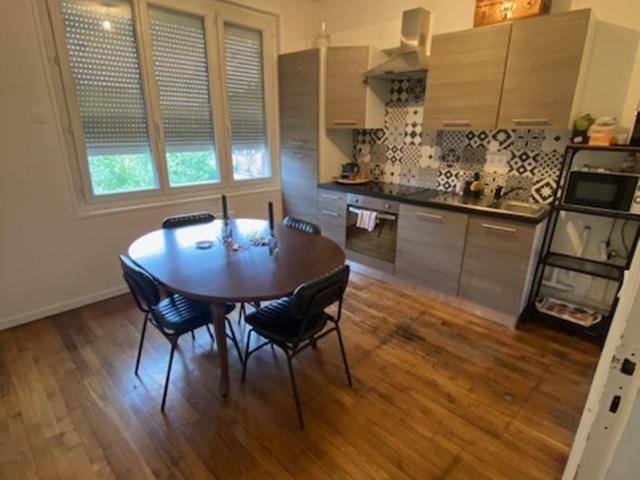 Appartement vue beffroi - Appartement 1 Chambre avec Balcon et Vue sur la Ville - 5