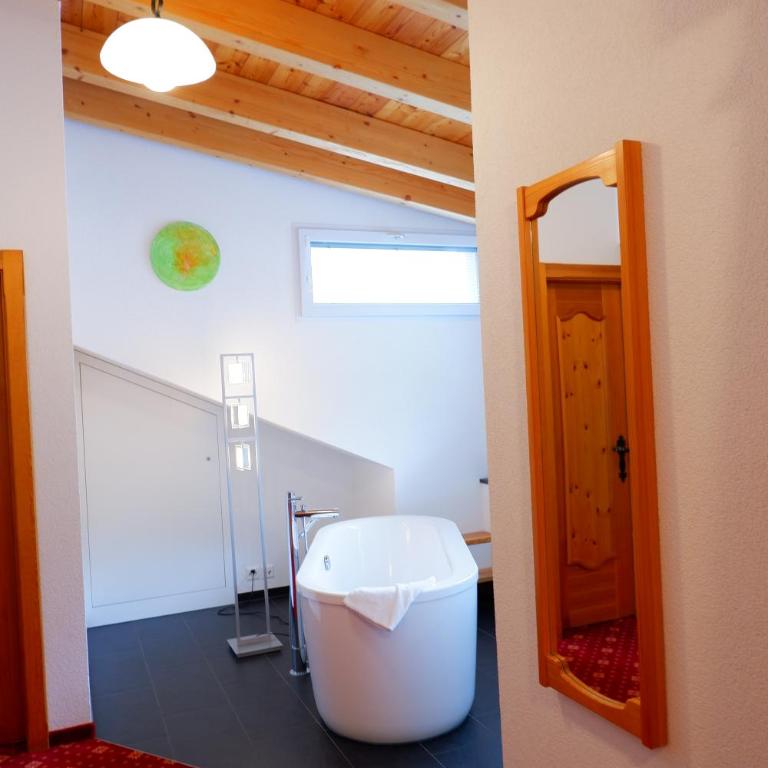 Hotel Christiania Saas-Fee - Deluxe Doppelzimmer - 7