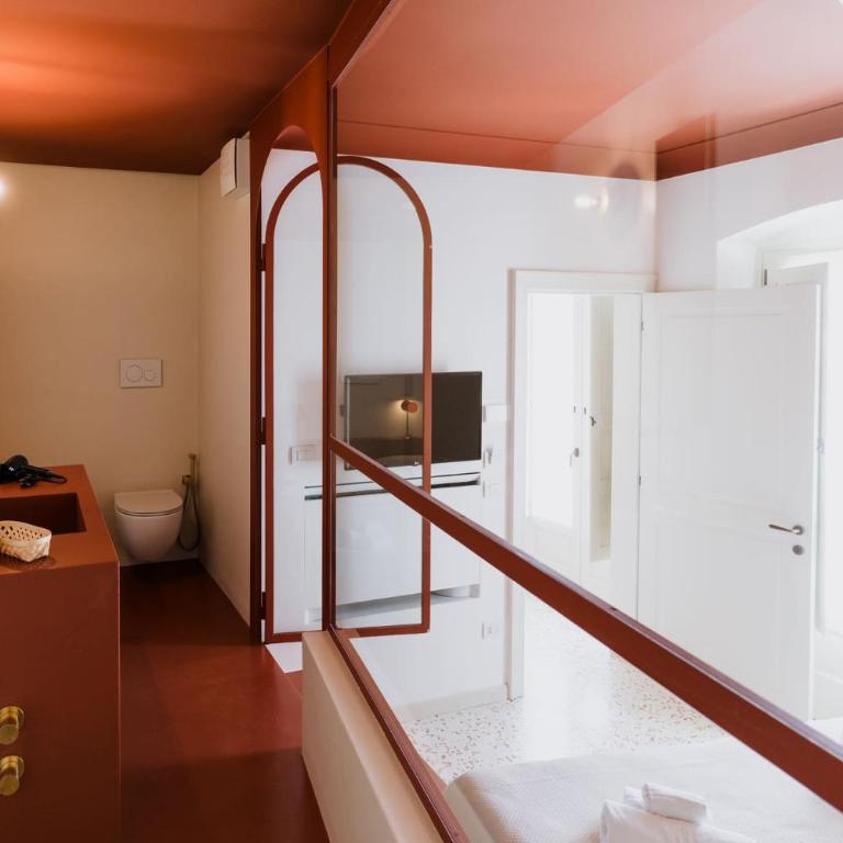 Palazzo D'Azeglio - Deluxe Double Room with Balcony - 4