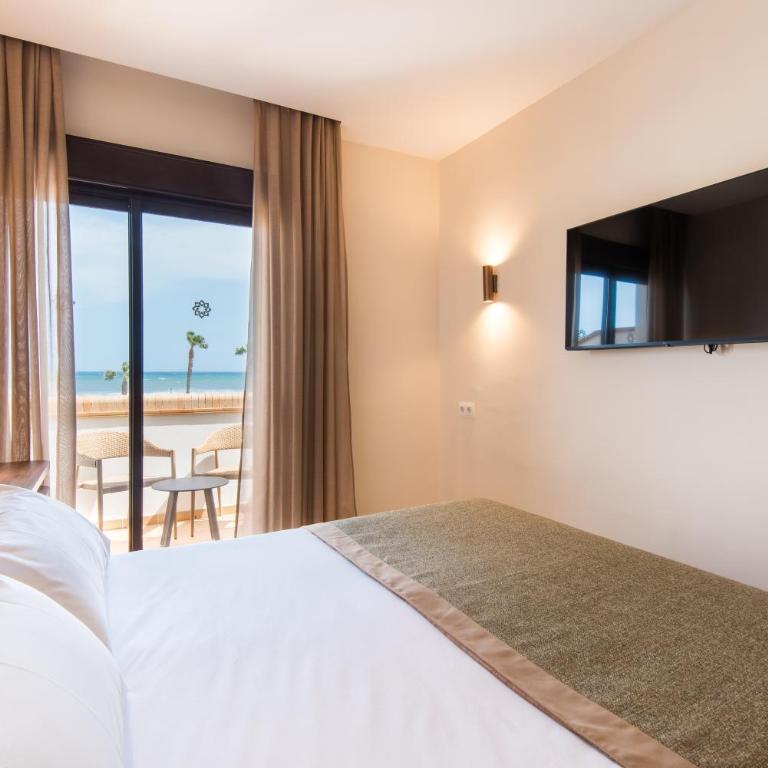 Hotel Tarik - Habitación Individual Estándar con vista lateral al mar - 3