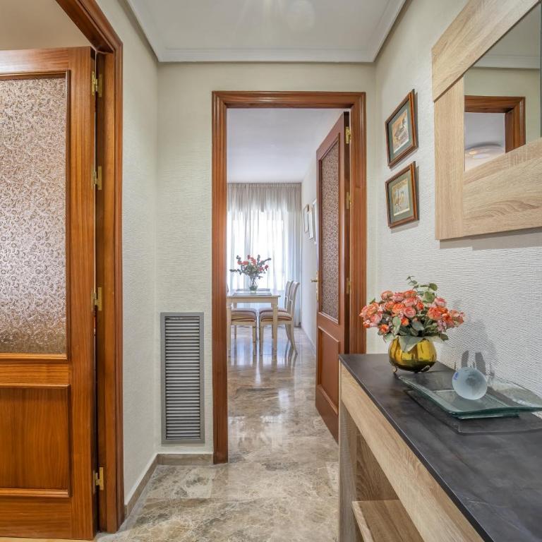 R & T Córdoba Center Apartamentos - Parking - Apartamento de 1 dormitorio - 1