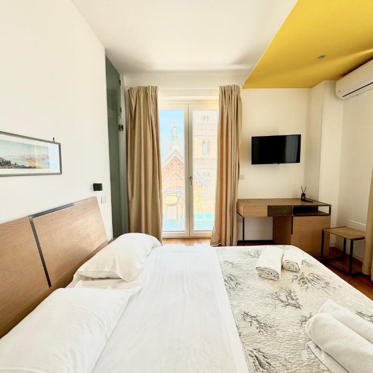 La Gaetana - UN LETTO IDEALE - Deluxe Double Room with Sea View - 8