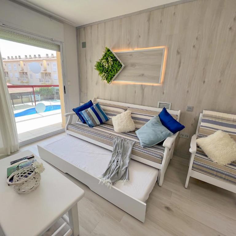 Mediterranea Loft New - Two-Bedroom Apartment - 43