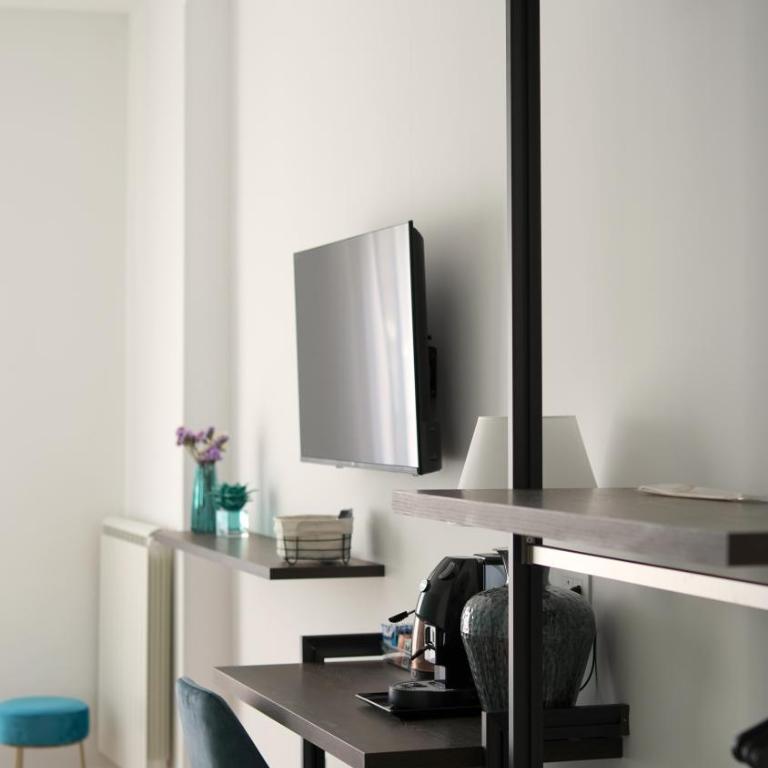 Binario9 - Triple Room with Private Bathroom - 6