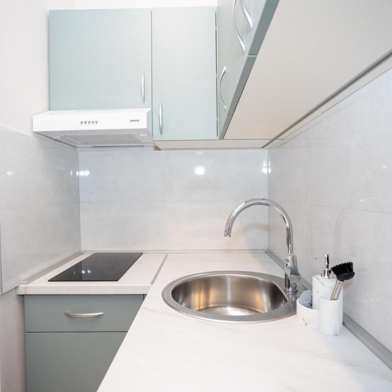 Apartment Kjara - One-Bedroom Apartment - 7