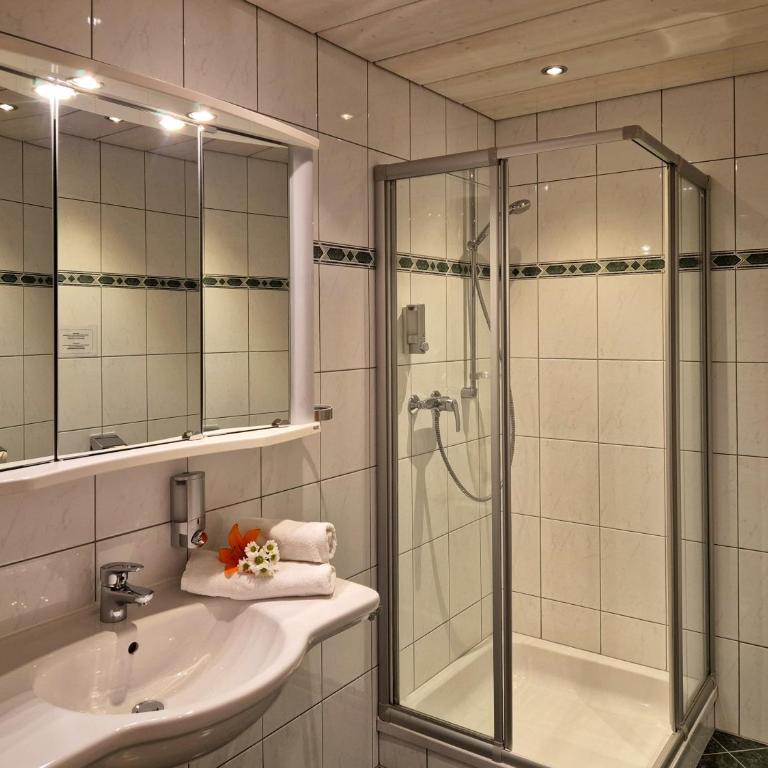 Alpenpension Gastein - Doppelzimmer mit Balkon - 5