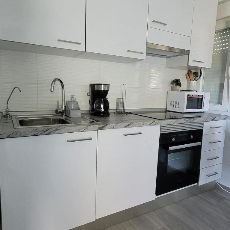 BLUE PLATAN Apartment - One-Bedroom Apartment - 10
