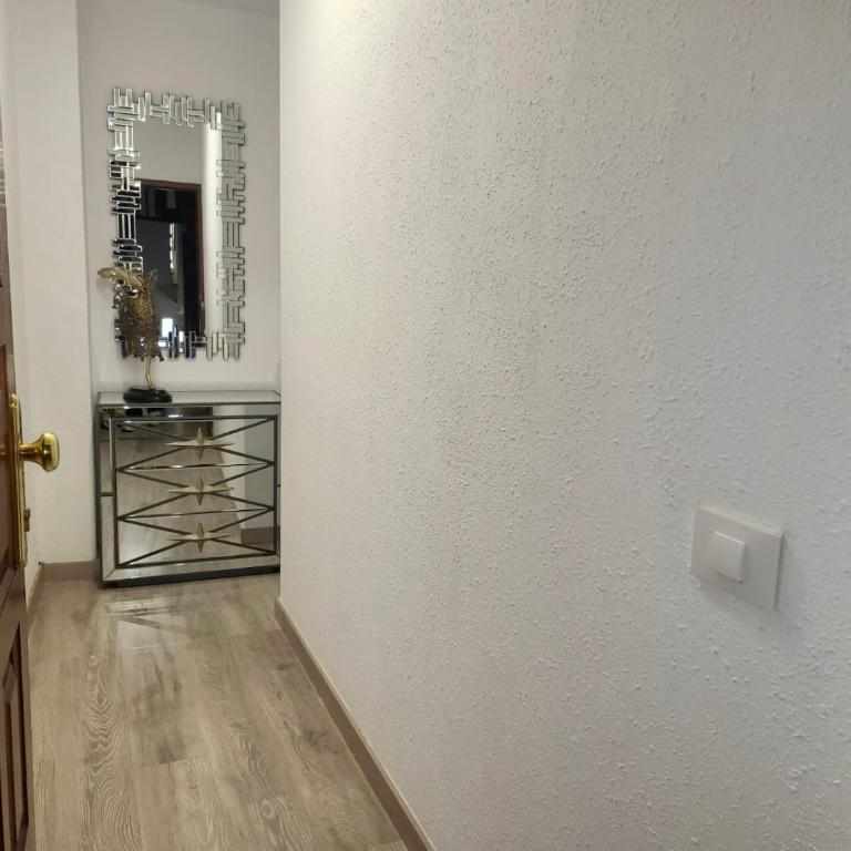 2 Bedrooms Flat 50 mts away from Las Canteras beach - Apartamento de 2 dormitorios - 2