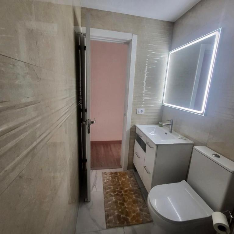 2 Bedrooms Flat 50 mts away from Las Canteras beach - Apartamento de 2 dormitorios - 16