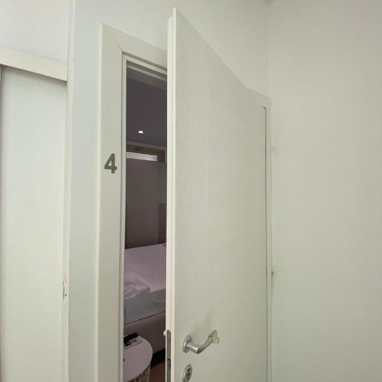 AL 136 - Suite - 6