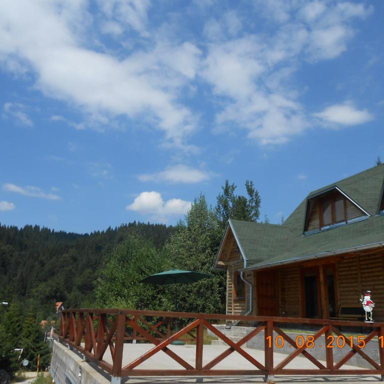 Holiday Home Transilvanija - Three-Bedroom House - 11