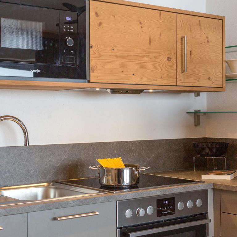 Das Grünholz Aparthotel - Apartment mit 2 Schlafzimmern und Balkon (6 Erwachsene) - 7
