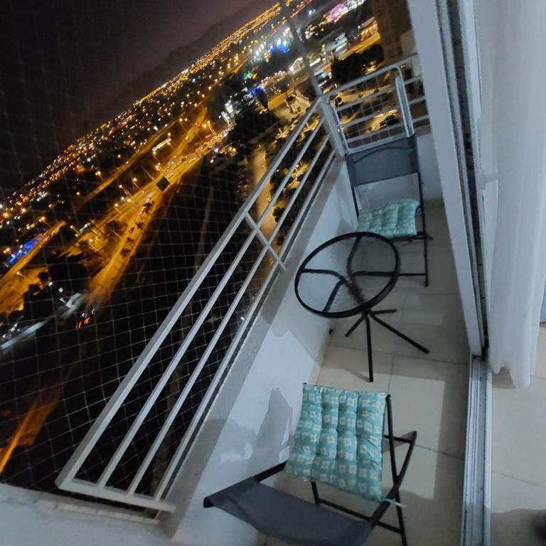 HERMOSO DEPTO COND MARINA SOL Lado CASINO ENJOY - Apartamento de 2 dormitorios - 1