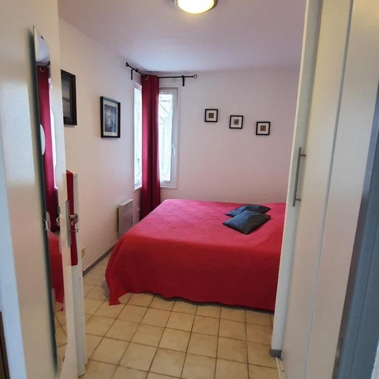 Joli T2 climatisé 70 dans un écrin de verdure 04000 - Maison 1 Chambre - 9