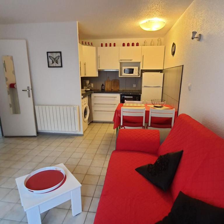 Joli T2 climatisé 70 dans un écrin de verdure 04000 - Maison 1 Chambre - 14