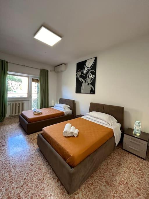 Prella House Roma 50 mt da Metro B Jonio - Appartement 3 Chambres - 1