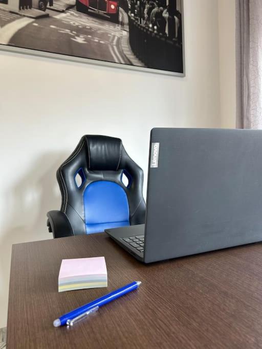 Prella House Roma 50 mt da Metro B Jonio - Appartement 3 Chambres - 27