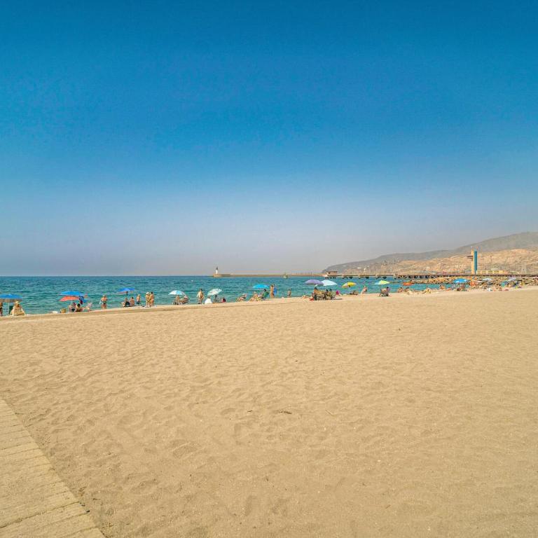 Apartamento En Almería - Apartamento de 3 dormitorios - 2