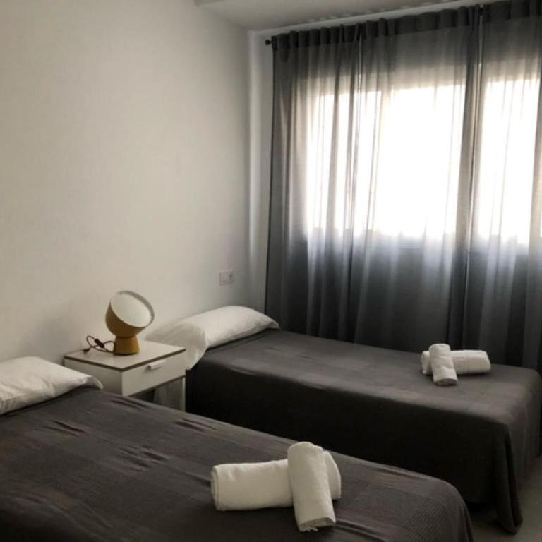 Bonito apto para 6 pax cerca de la playa de Conil con AA - Apartamento de 3 dormitorios - 11