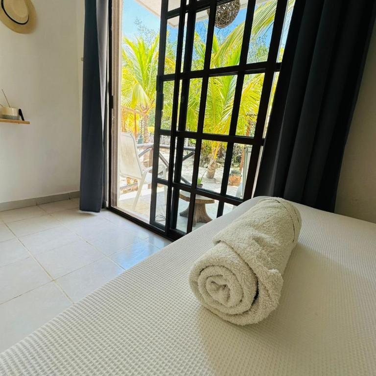 Sirenas Caribbean Rooms Holbox - Habitación Cuádruple con terraza - 15