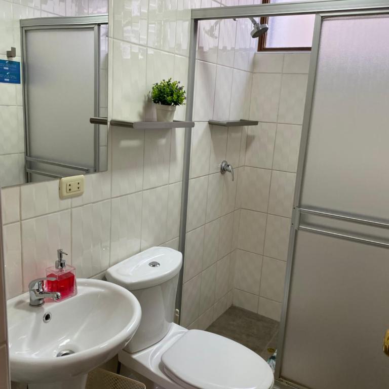 Villa San José - Quadruple Room with Private Bathroom - 2