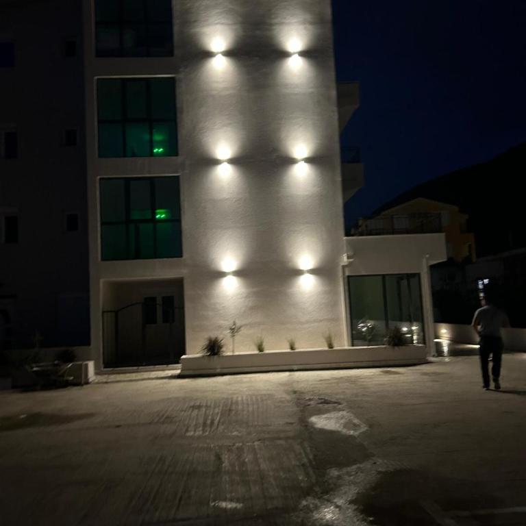 Apartment Novi-Solaris - One-Bedroom Apartment with Balcony and Mountain View - 35