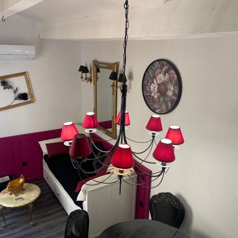 Studio Baroque - Clim - Parking - Pinède - Proche Village naturiste - One-Bedroom Apartment - 17