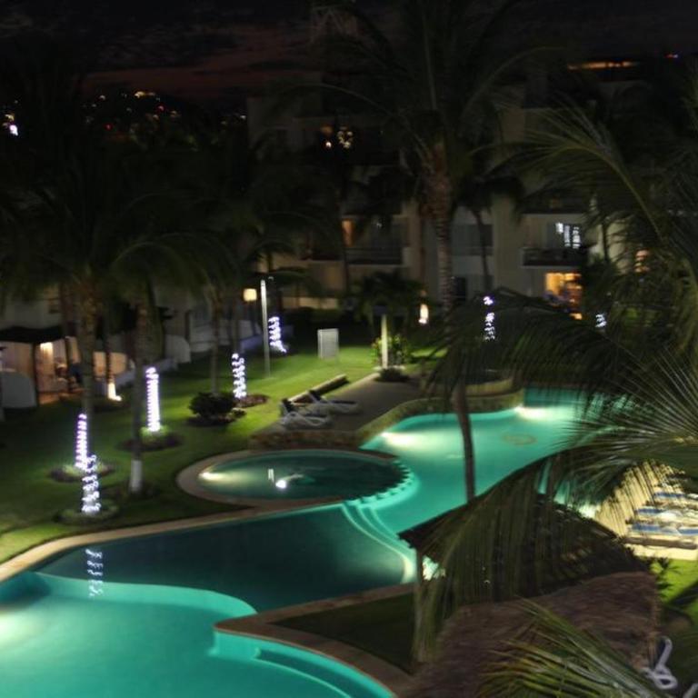 Departamento en zona diamante Acapulco - Apartamento de 2 dormitorios - 2