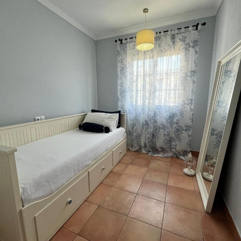 Red Sea Rent Home La veleta Torrevieja ALICANTE - Three-Bedroom Apartment - 21