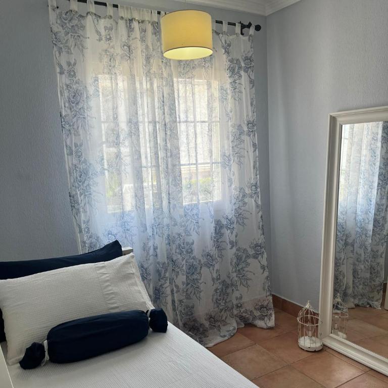 Red Sea Rent Home La veleta Torrevieja ALICANTE - Three-Bedroom Apartment - 22