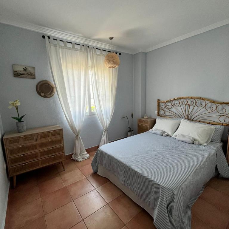 Red Sea Rent Home La veleta Torrevieja ALICANTE - Three-Bedroom Apartment - 1