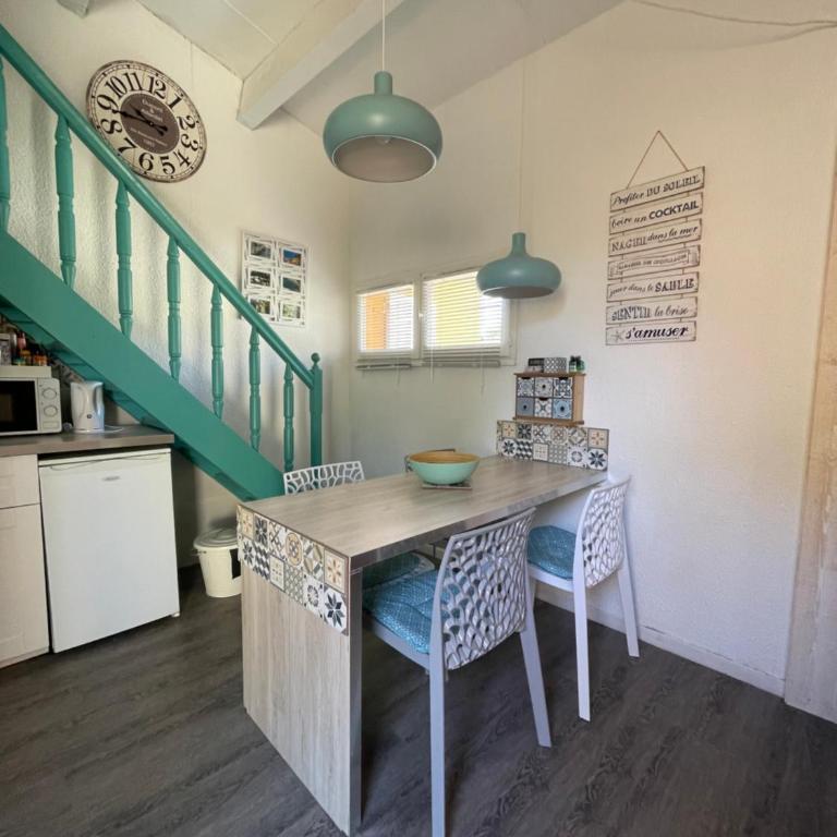 Studio Émeraude -Parking- Clim - Pinède - Proche Village Naturiste - Appartement 1 Chambre - 8