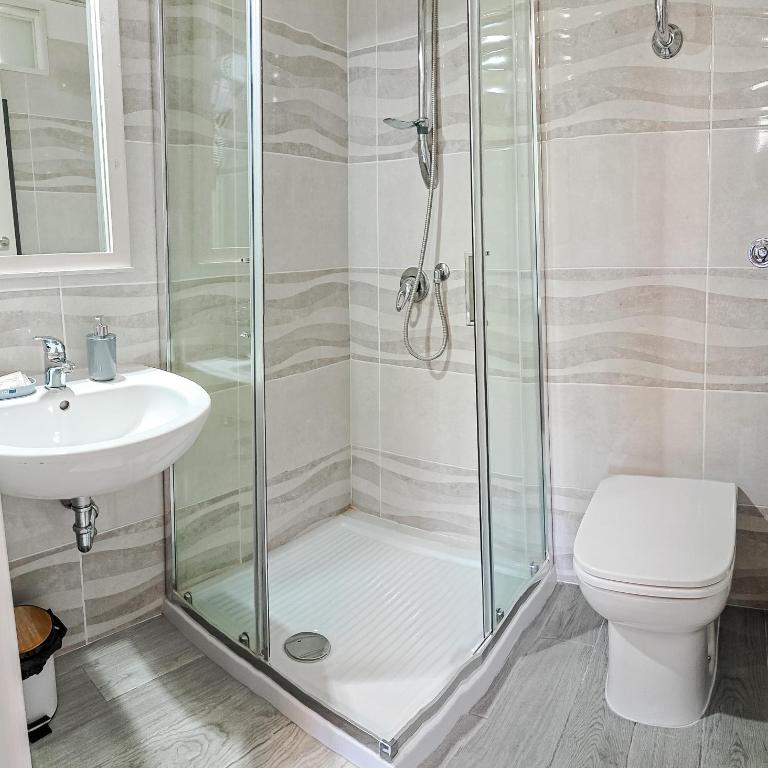Rome Essence Apartament - Deluxe Room - 5