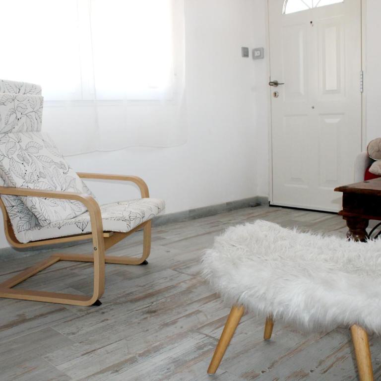 Charming Upper Bungalow with Terrace and Communal Pool in Torrevieja - Apartamento - 17