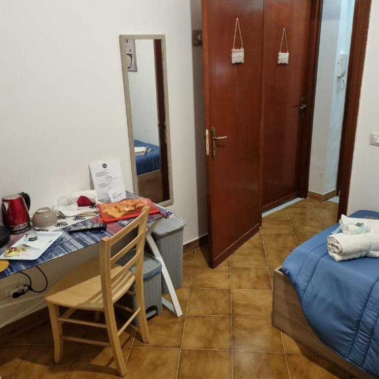Le stanze di Aurora - Standard Single Room with Shared Bathroom - 3