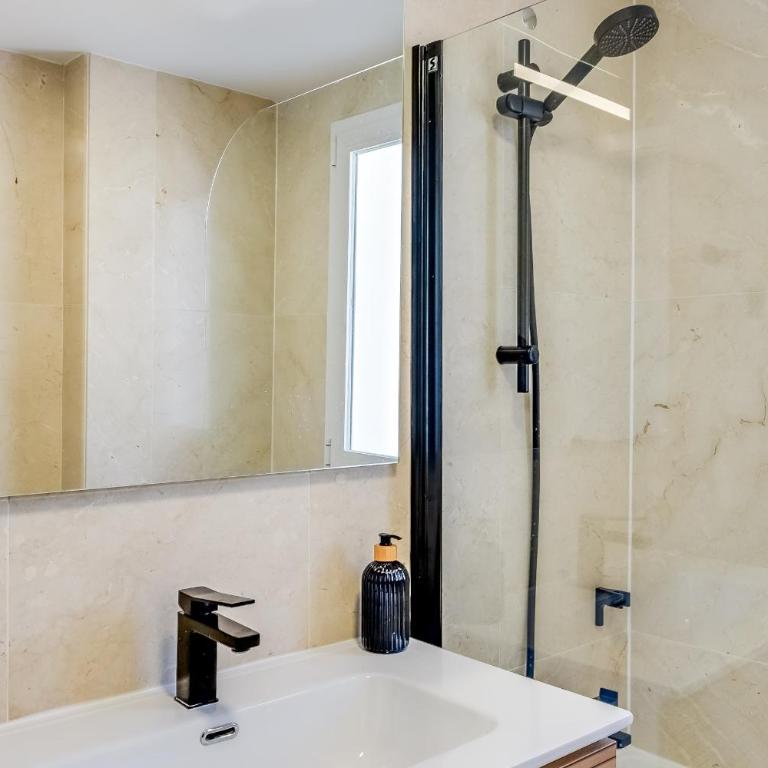 Ultimate Rentals - Heerlijk Appartement Op Loopafstand Van Het Strand - Gezamenlijk Zwembad - Apartment - 9