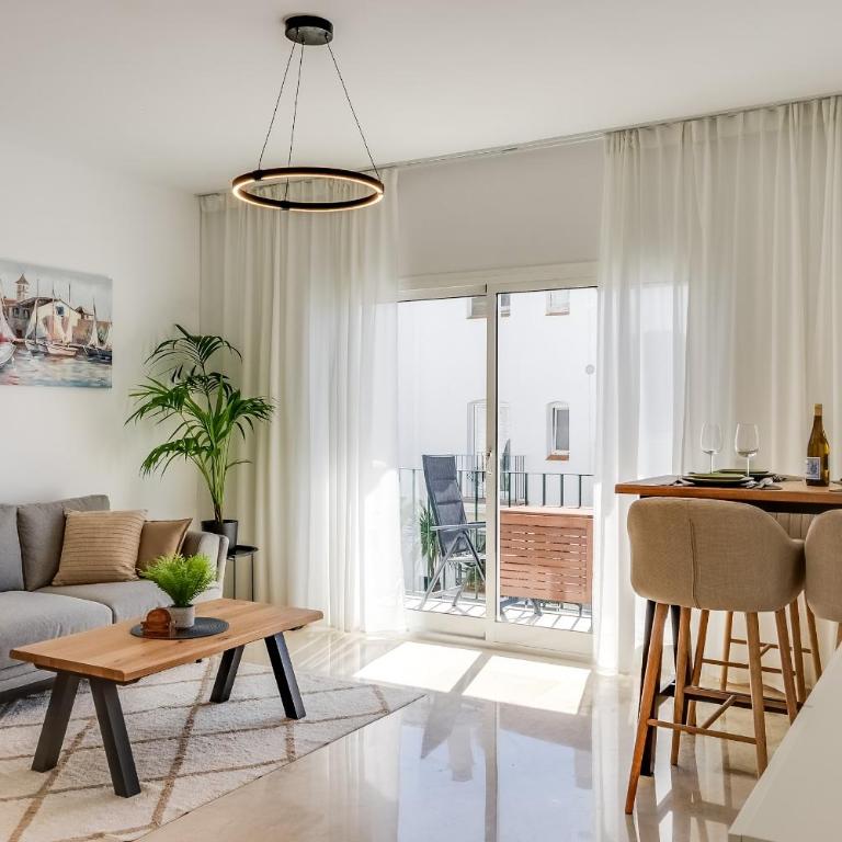 Ultimate Rentals - Heerlijk Appartement Op Loopafstand Van Het Strand - Gezamenlijk Zwembad - Apartment - 1