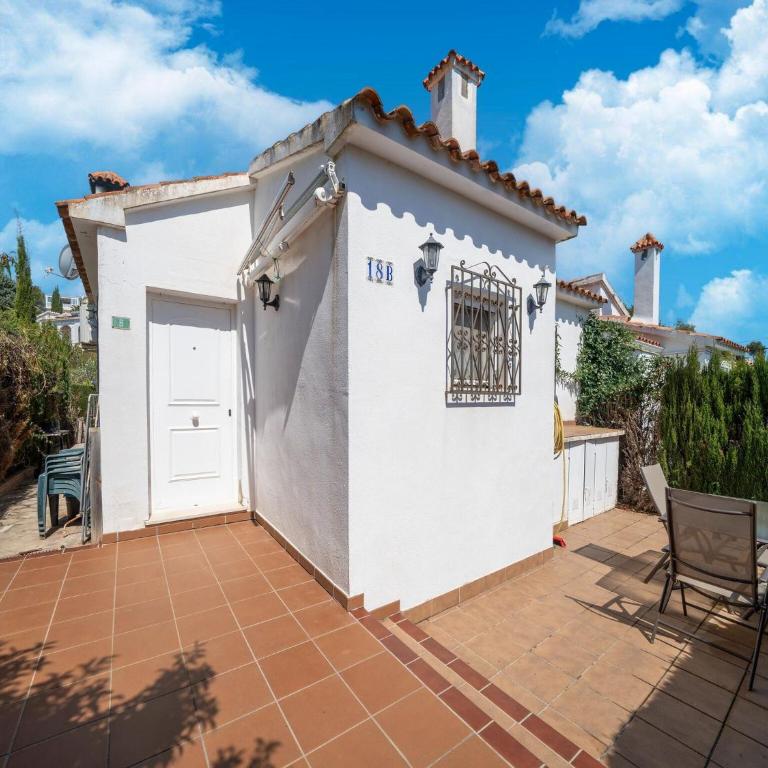 Holiday Home in Denia with Pool & Garden - Casa Vacacional de 3 dormitorios - 6