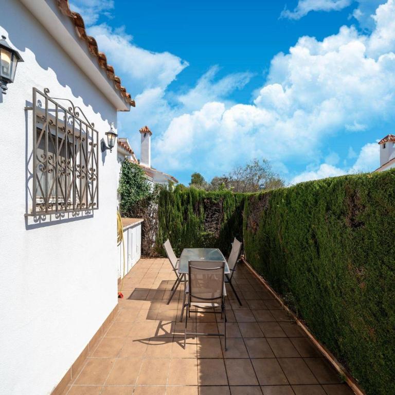 Holiday Home in Denia with Pool & Garden - Casa Vacacional de 3 dormitorios - 32