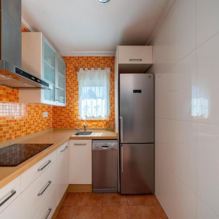 Holiday Home in Denia with Pool & Garden - Casa Vacacional de 3 dormitorios - 14