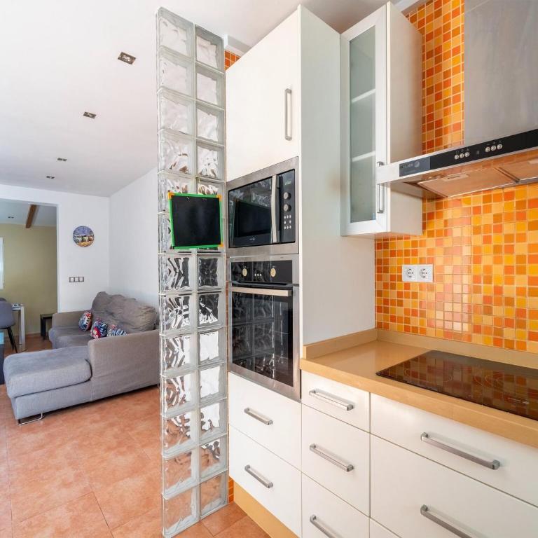 Holiday Home in Denia with Pool & Garden - Casa Vacacional de 3 dormitorios - 17