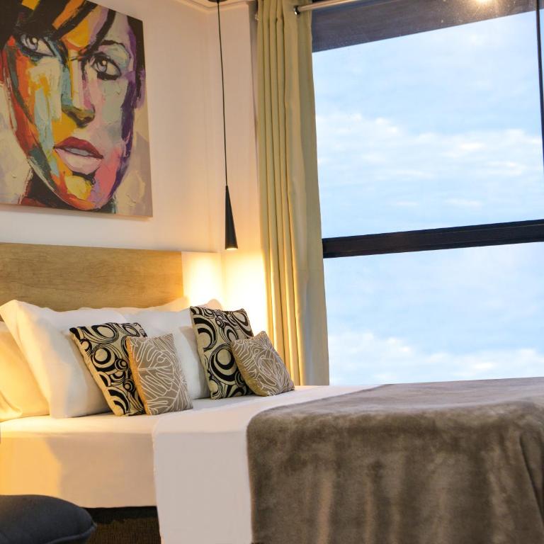 Equipetrol San Martin - Monoambiente con Parqueo Privado Cubierto - One-Bedroom Apartment - 3
