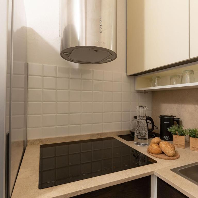 Suite near River, Relax and Design behind the Tower - One-Bedroom Apartment - 7